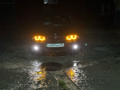 Установка ангельских глазок на BMW 3 E46 &mdash; стиль и свет