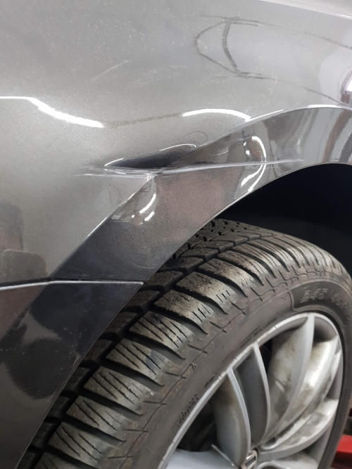 Удаление вмятины без покраски на переднем крыле автомобиля Audi A6 (Ауди А6)
