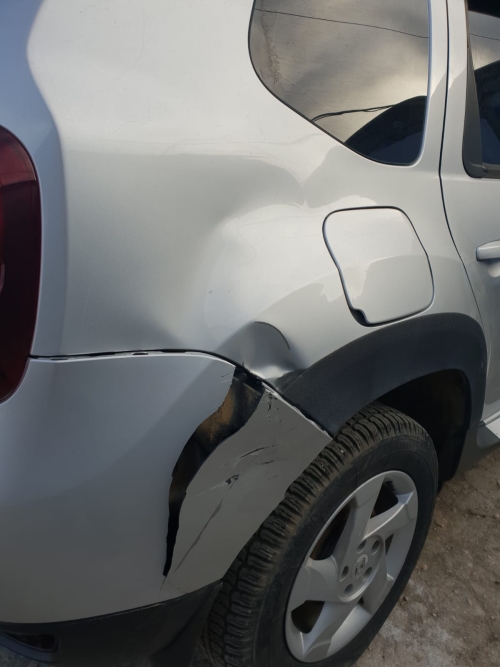 Рихтовка, пайка заднего бампера и покраска Renault Duster (Рено Дастер)